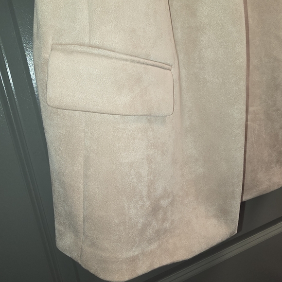 Calvin Klein Women's Light Pink Jacket - Picture 4 of 5